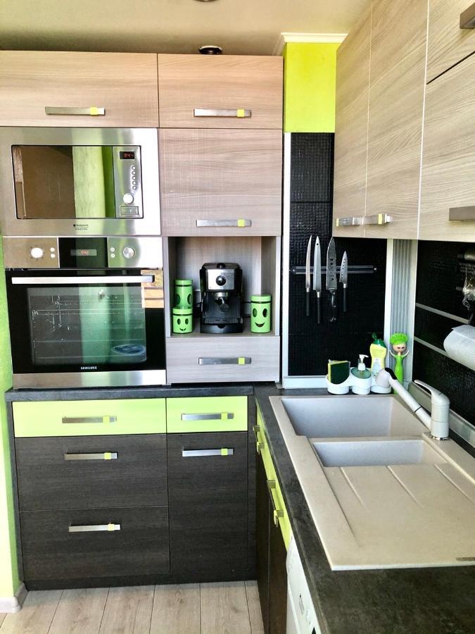 Avelov Art Apartment Burgas Bagian luar foto
