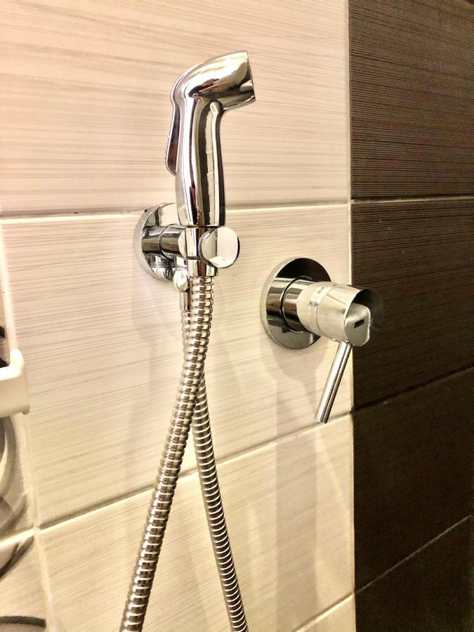 Avelov Art Apartment Burgas Bagian luar foto