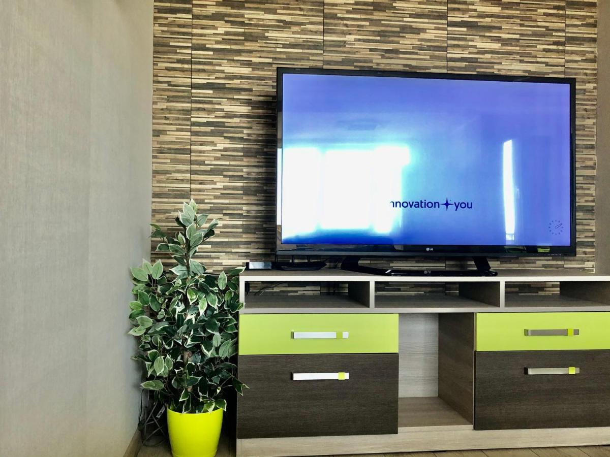 Avelov Art Apartment Burgas Bagian luar foto