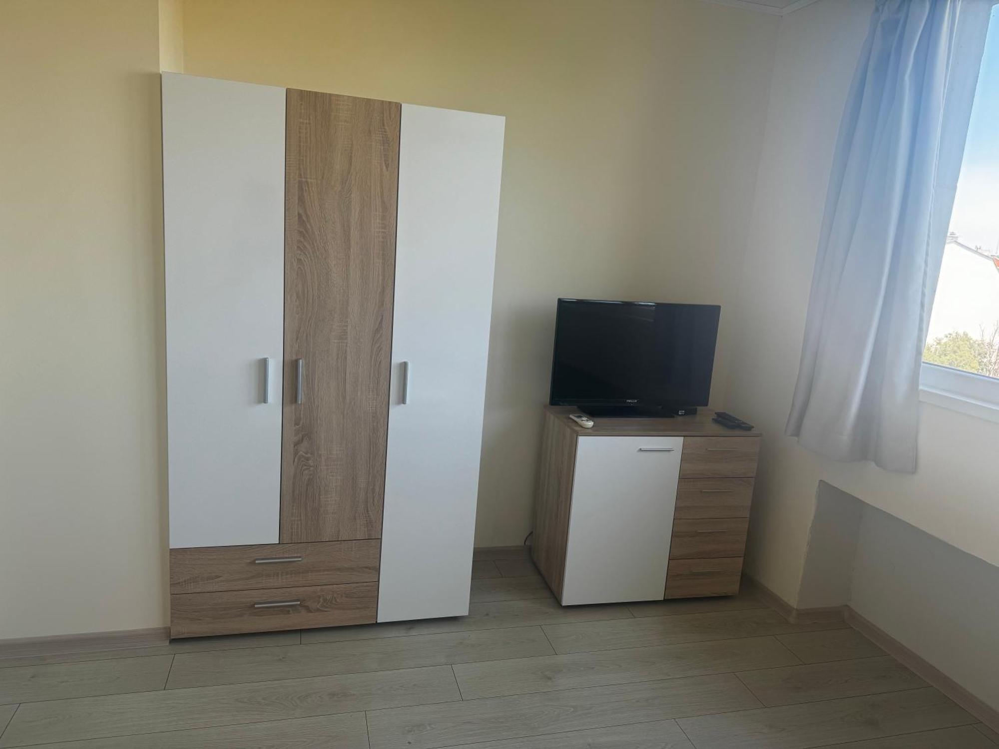 Avelov Art Apartment Burgas Bagian luar foto